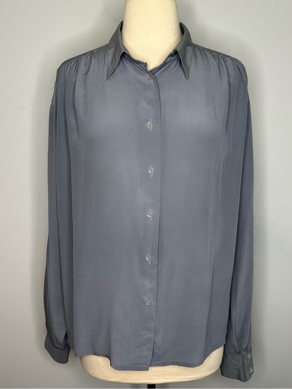 Vintage Otex 100% Svila Silk Blue/Gray Buttoned Front Dolman Sleeve Blouse